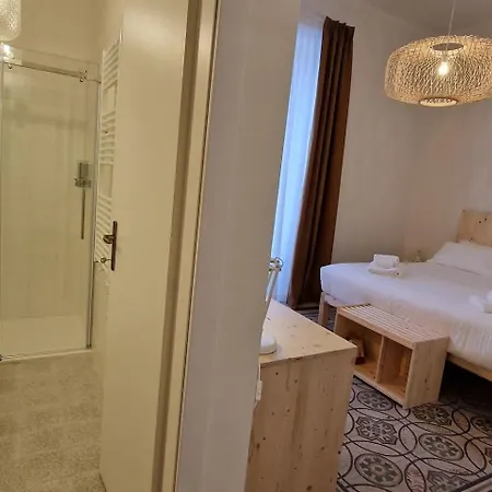 Lostabile & Coworking Guest house *