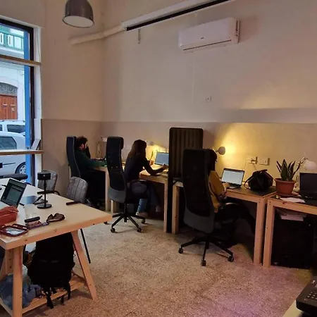 Lostabile & Coworking * Bari