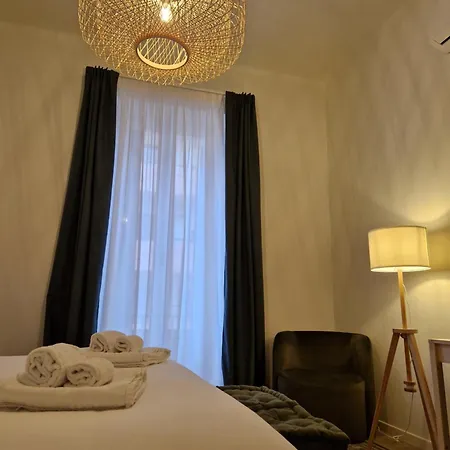 Lostabile & Coworking Guest house
