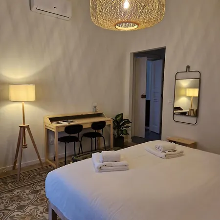 Lostabile & Coworking Guest house